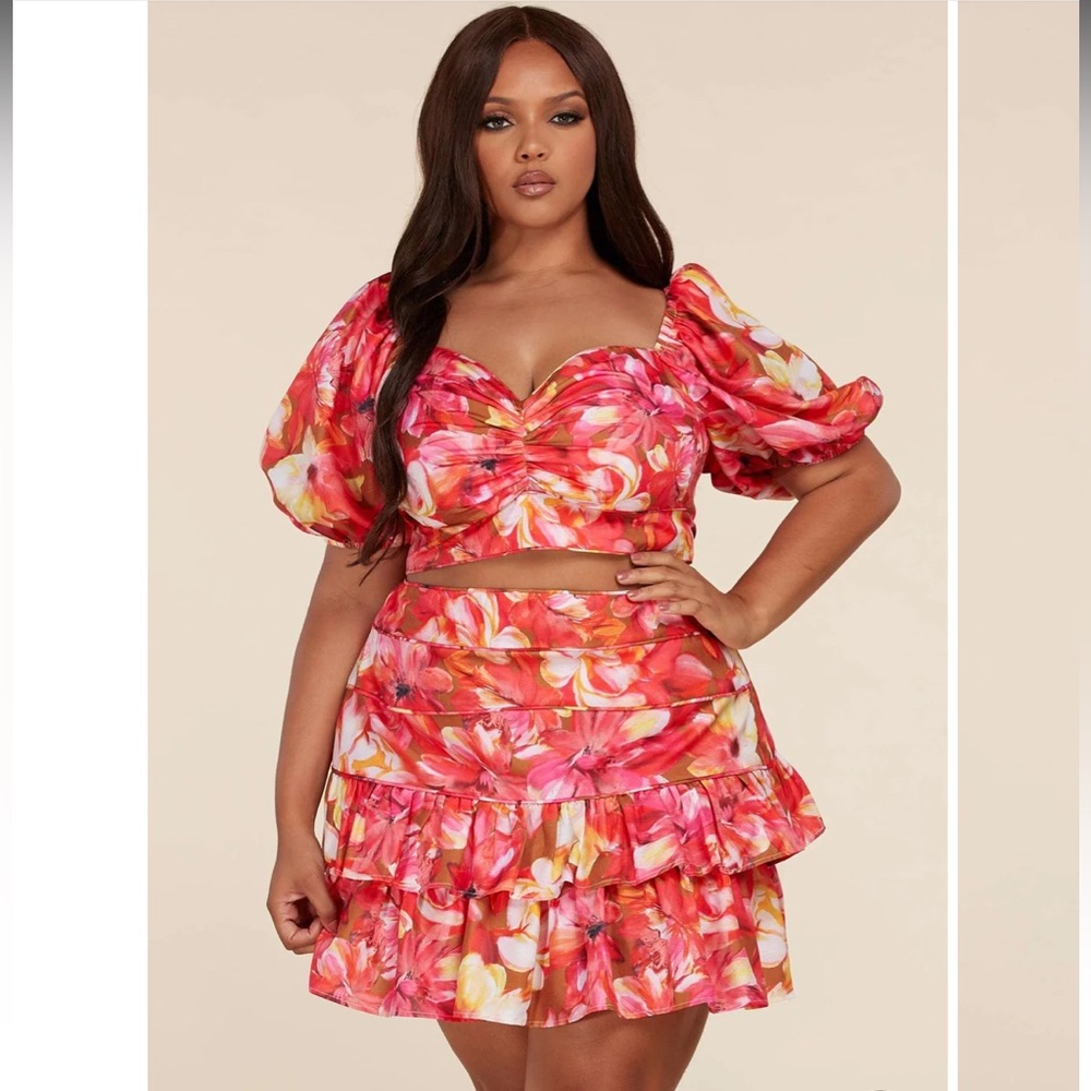 L'ATISTE Vibrant Floral Skirt Set